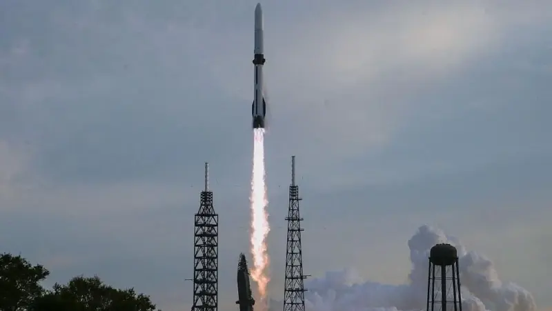 Blue Origin logra reutilizar un cohete por primera vez, pero su misión estuvo lejos de ser perfecta