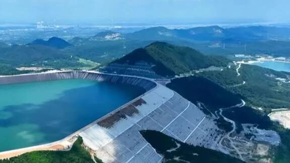 China desarrolla una megabatería subterránea de hidrógeno y así funciona