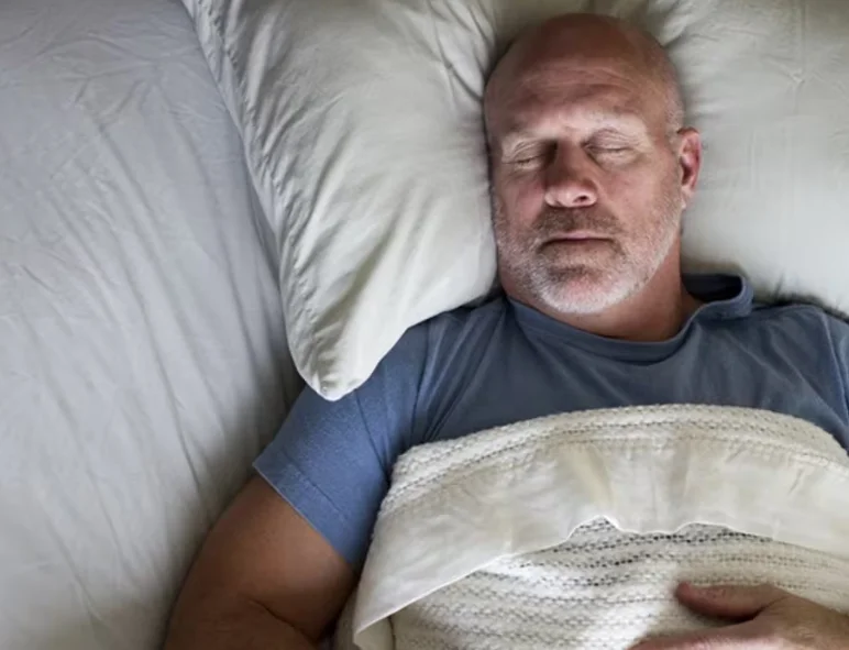 Estudio define los tiempos que hay que dormir y hacer ejercicio para reducir los riesgos de demencia