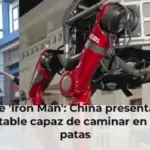 Al estilo de 'Iron Man': China presenta un robot gigante pilotable capaz de caminar en dos y cuatro patas
