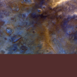 Una nave va en camino a un asteroide ultravalioso, pero se acercó a Marte y tomó estas increíbles fotos