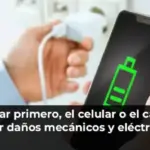 ¿Qué conectar primero, el celular o el cargador para evitar daños mecánicos y eléctricos?